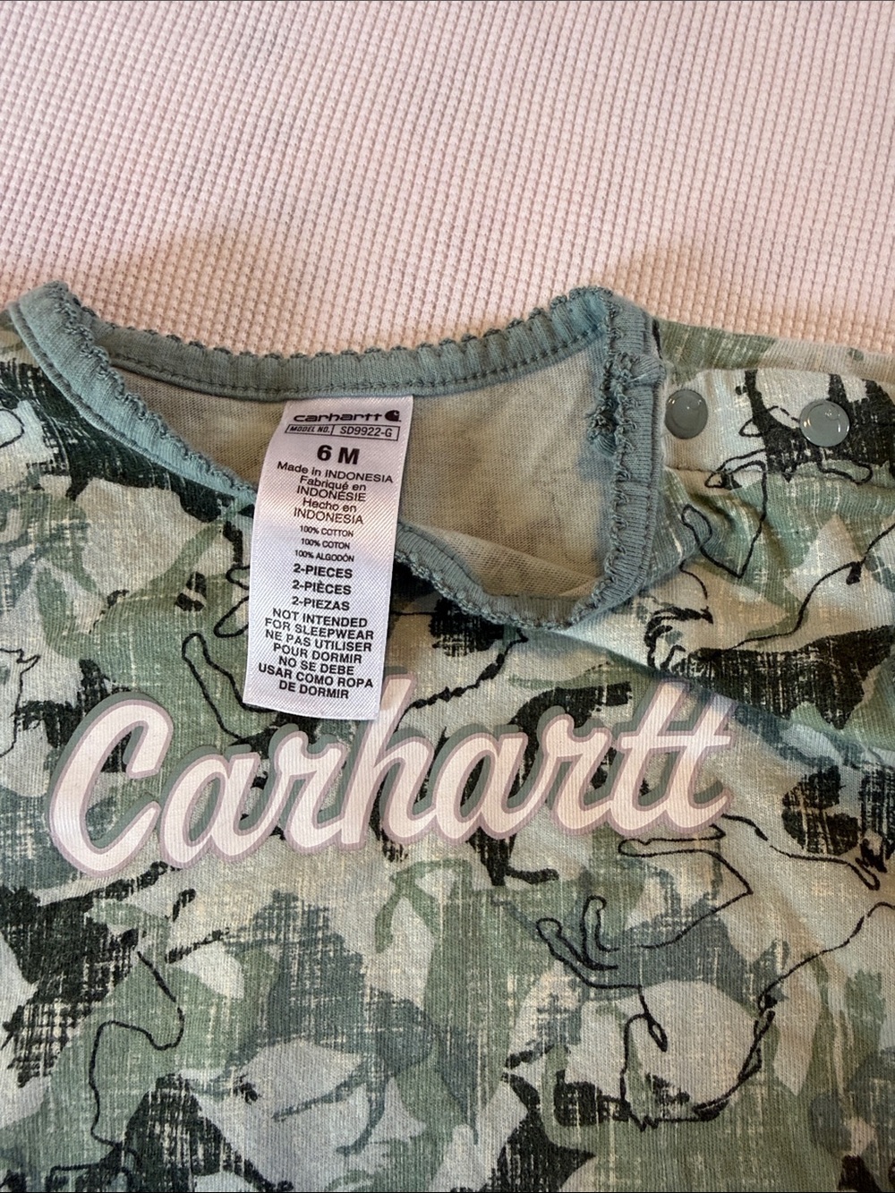 Carhartt Green Camo Infant Romper with Puff Sleeves - Picture 3 of 3